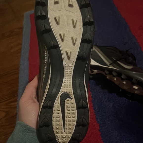 Nike Black cleats size men’s 8.5 lightly worn but great condition - Picture 4 of 5